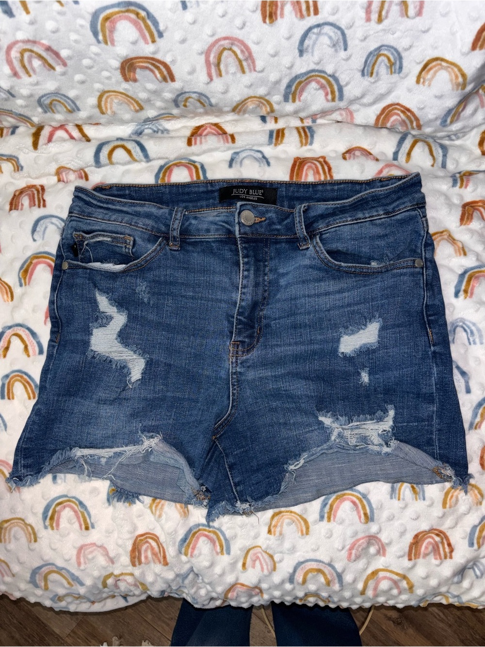 Judy Blue Women's Distressed Denim Shorts - Blue XL